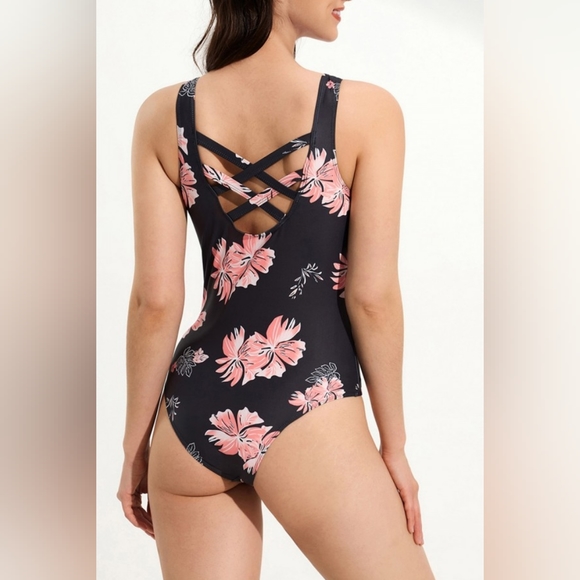 Walkonbeach Pink Floral Scoop Back Crossover One Piece Swim Suit, Size XL - Picture 2 of 6